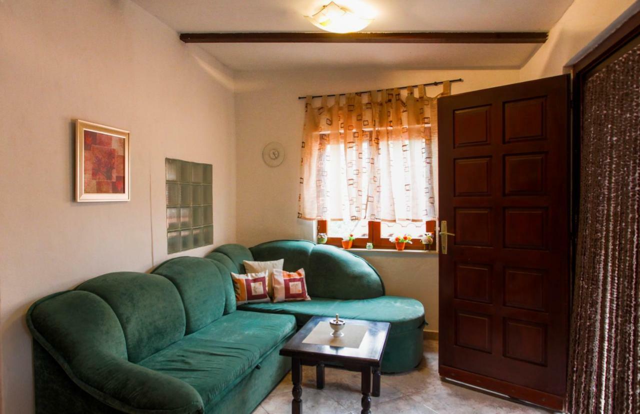Holiday Homes Mirjana Mošćenička Draga Exterior foto